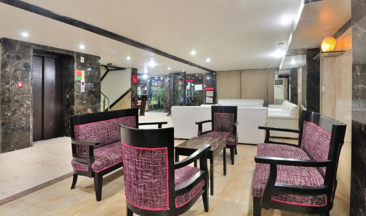 The Bonlon Inn-Near Blk Hospital เดลี ภายนอก รูปภาพ